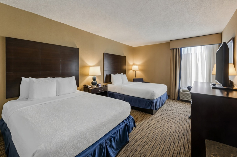 Guest room with two queen beds
